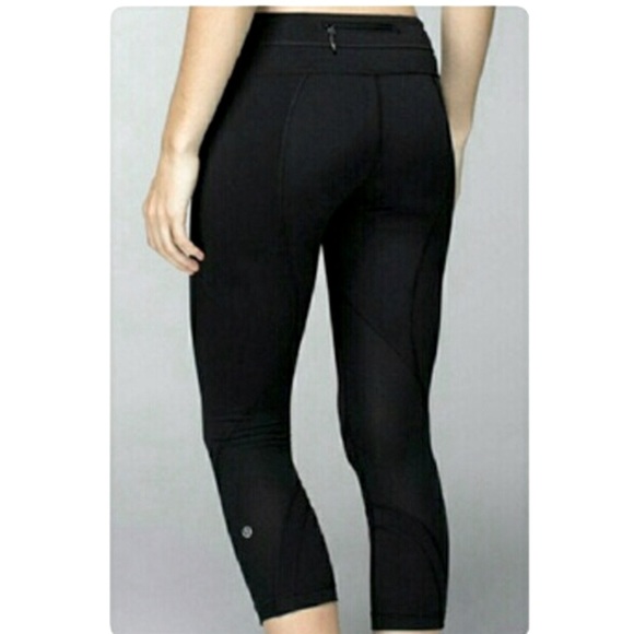 Lululemon black crop leggings - Picture 1 of 7